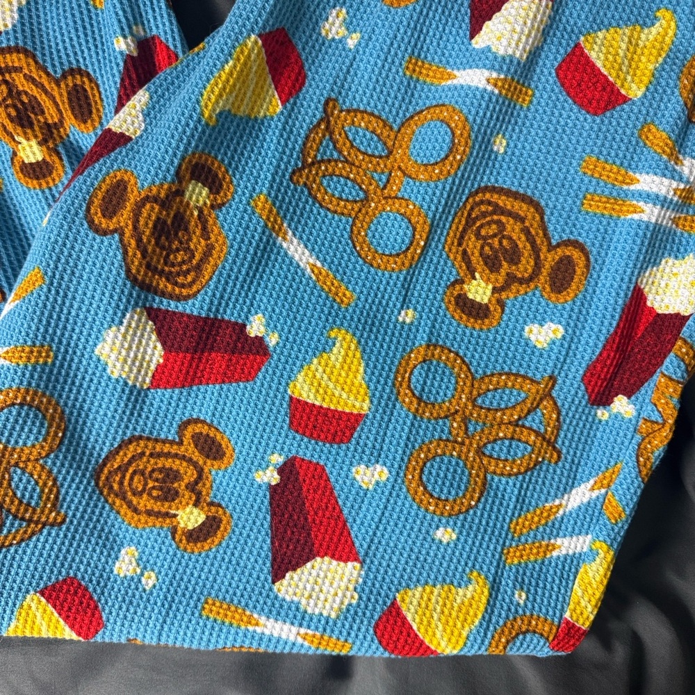 NWOT Disney Parks 1X Thermal Pajama Sleep Pants Mickey Waffles DOLE Whitp Churro - Picture 4 of 8